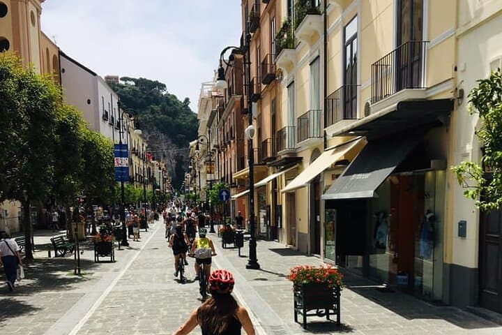 E-Bike Tour with Craft Beer Tasting in Sorrento