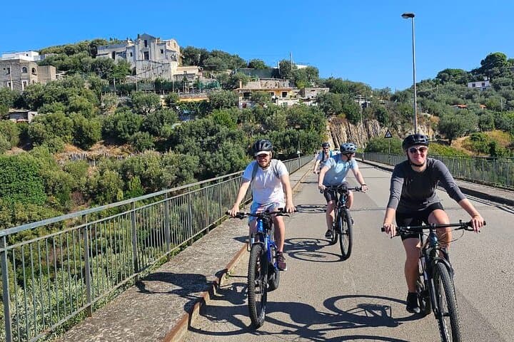 E-Bike Tour with Craft Beer Tasting in Sorrento