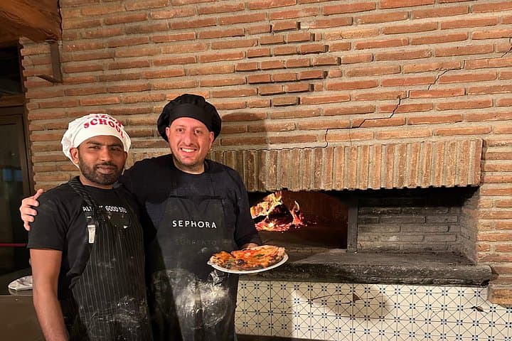 Sorrento Pizza Making Class with Local Pizzaiolo Hands on 100%