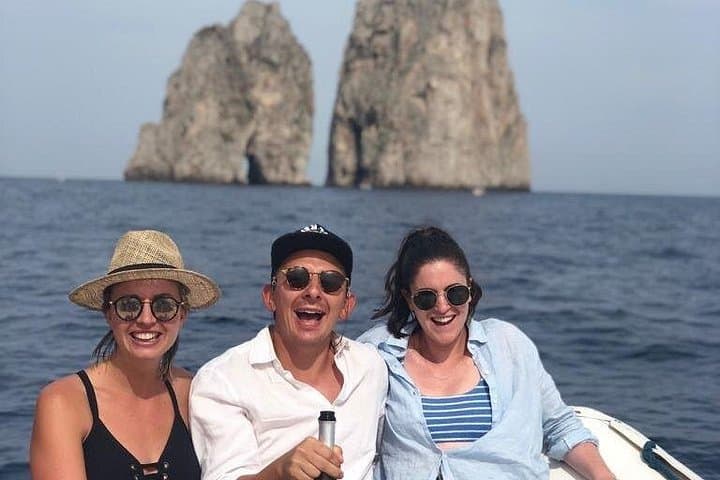 2-Hour Private Capri Boat Tour with Blue Grotto and Faraglioni