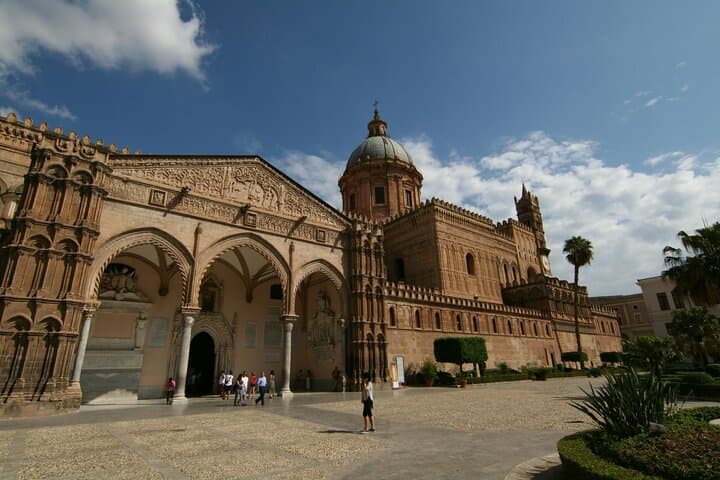 3 Hour Private City Tour in Palermo