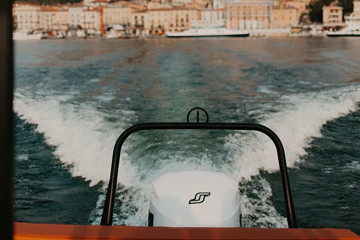 Private boat tour on Lake Como