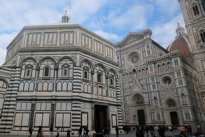 Discover Florence with private walking tour