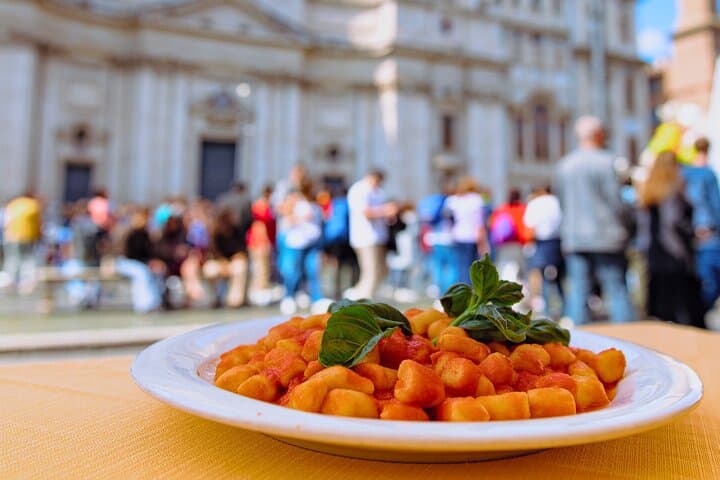 Authentic Gnocchi Cooking Class in Rome - Piazza Navona
