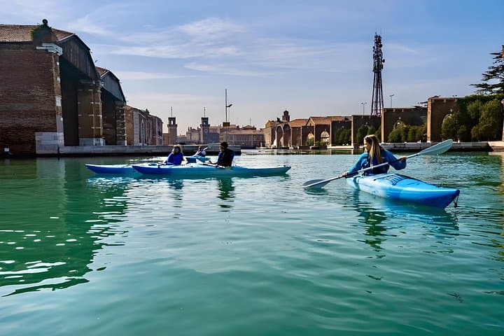 Venice Beginner's Kayak Tour: train & visit the Medieval Arsenal
