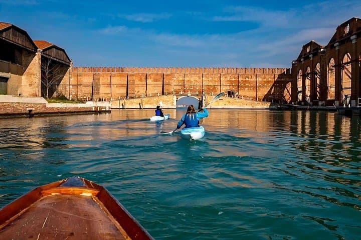 Venice Beginner's Kayak Tour: train & visit the Medieval Arsenal