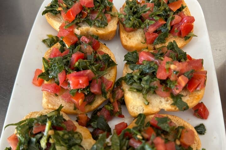 Street Food Lecce: Guided walking tour with typical food and wines.