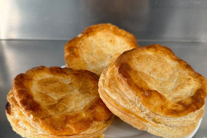 Street Food Lecce: Guided walking tour with typical food and wines.