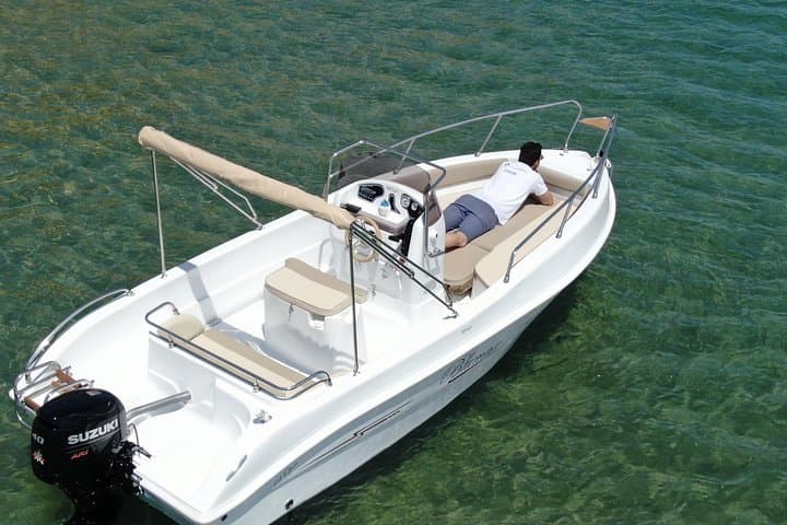 Vieste Boat rental without nautical license
