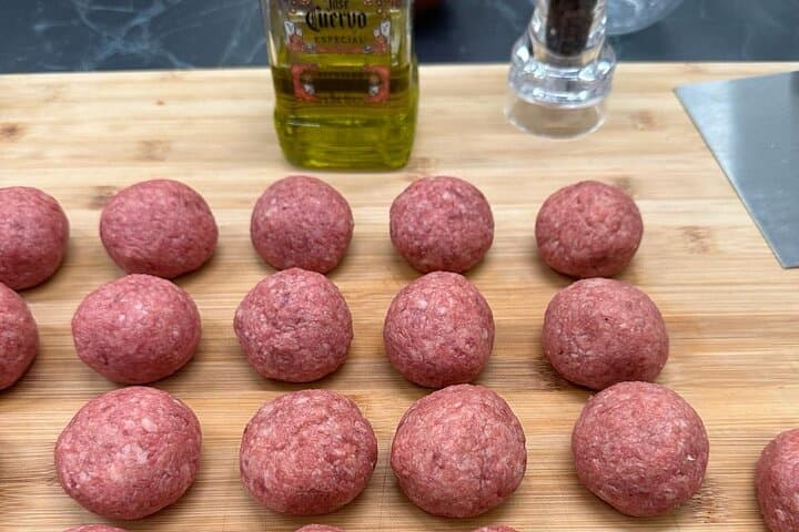 Meatballs ready to be cooked