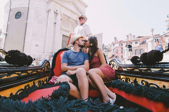 Private Gondola Tour from Piazza San Marco + Ebook