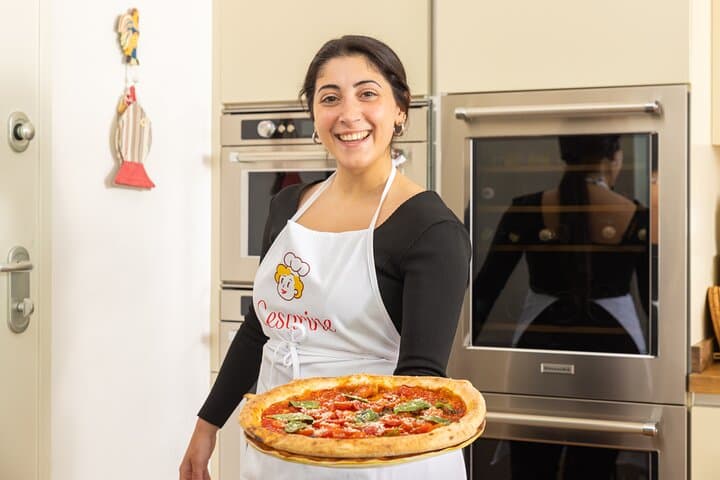 Cesarine: Small Group Pizza and Tiramisu Class in Venice