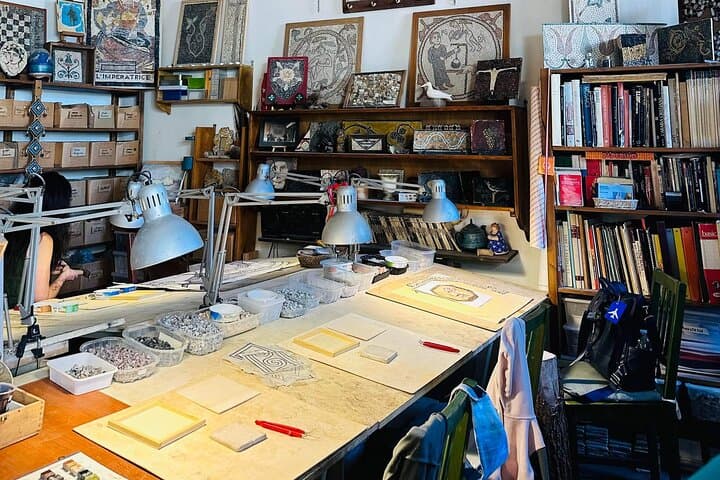 3 Hours Mosaic Workshop in Trastevere