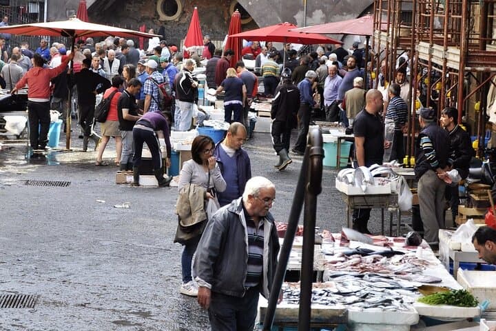 Catania: Best Street Food Tour with 5 Tastings