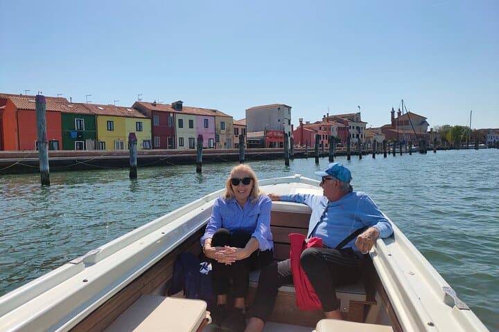 American customers during the boat tour in Pellestrina