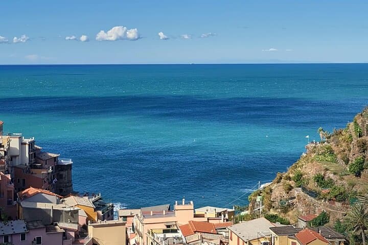 Small Group Day Tour in Cinque Terre and Pisa From Florence