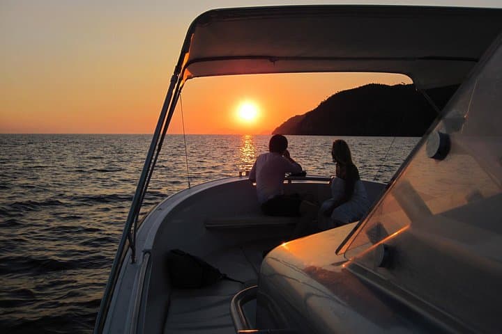 Sunset boat tour of the Amalfi Coast