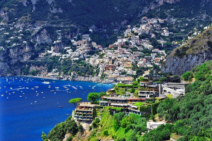 Private Day Trip from Rome to Amalfi and Positano with Luxury Car