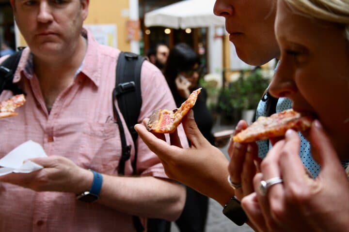 Campo dè Fiori Market and Trevi Fountain Food and Wine Tour in Rome
