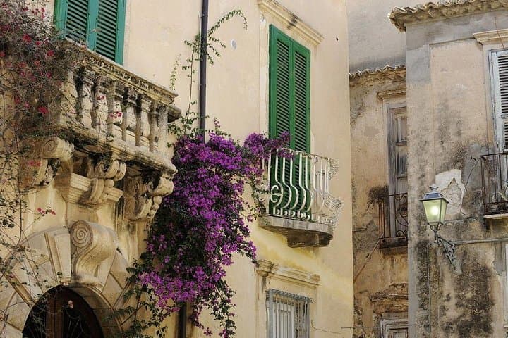 Walking tour in Tropea