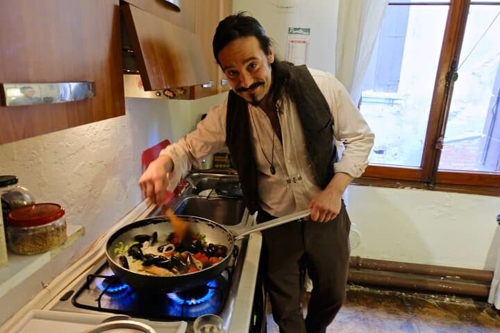 PRIVATE Venice Home Cooking Class & Rialto Market with Massimo