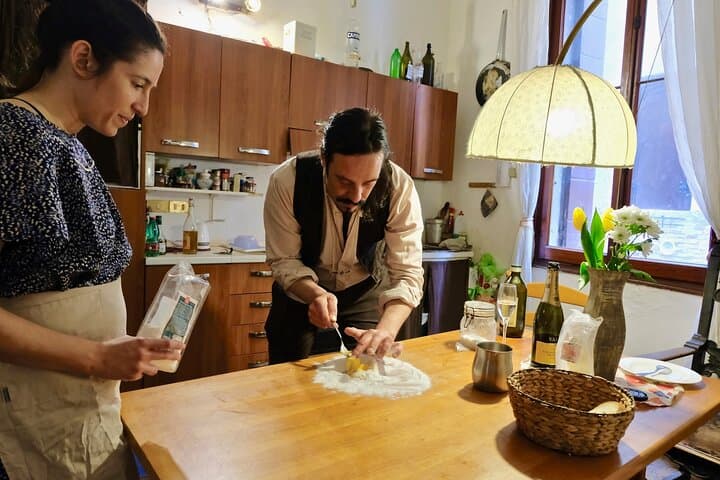 PRIVATE Venice Home Cooking Class & Rialto Market with Massimo