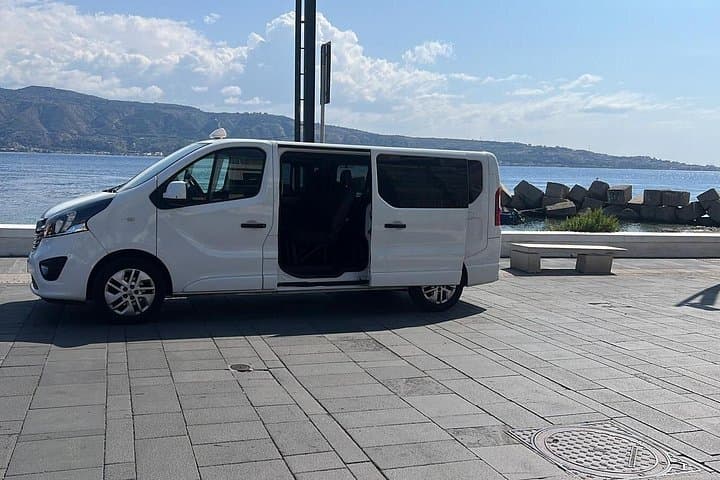 Half Day Private Tour to Messina Taormina and Castelmola