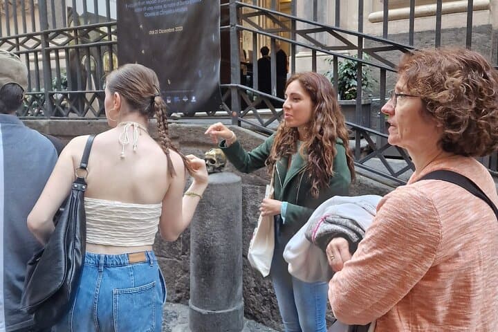 Naples Historic Center Small group Tour: Traditions & Folklore