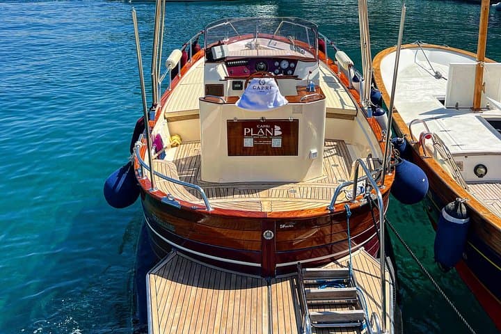 The Island of Capri Private Boat Tour 3 hours