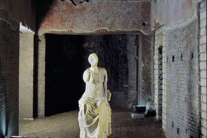 Rome: Experience Visiting the Domus Aurea with Virtual Reality