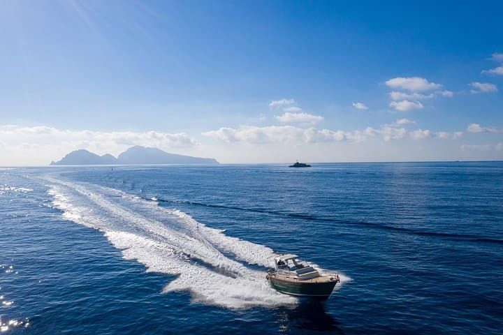 Tour of the Sorrento Coast with Aperitif