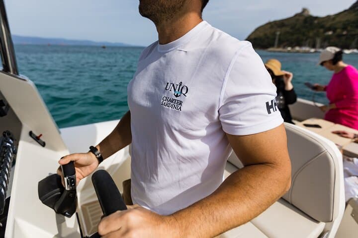 Boat excursion in Cagliari: 3 amazing hours!