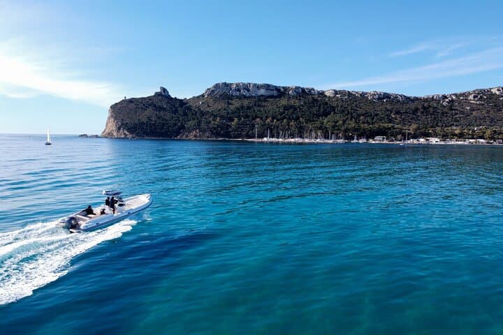 Boat excursion in Cagliari: 3 amazing hours!