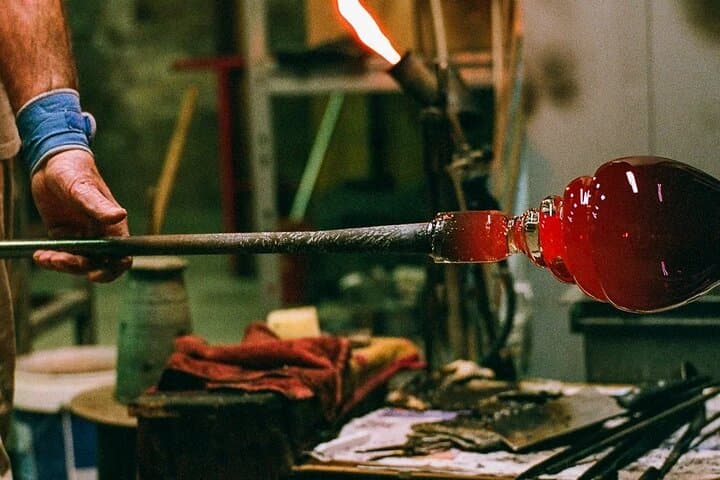 See a free glass demonstration in Murano