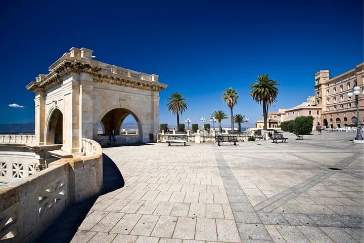 Cagliari Scavenger Hunt & Highlights Self-Guided Walking Tour