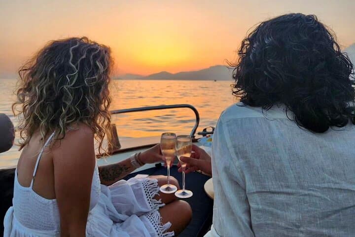 2 Hours Sunset Cruise of Positano