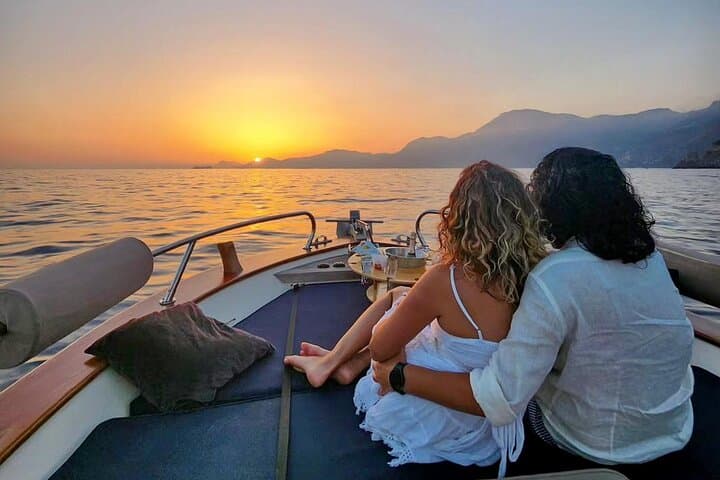 2 Hours Sunset Cruise of Positano