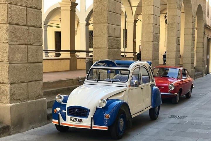 CITROEN CHARLESTON 1981 2 CV (MAX 4 PEOPLE)