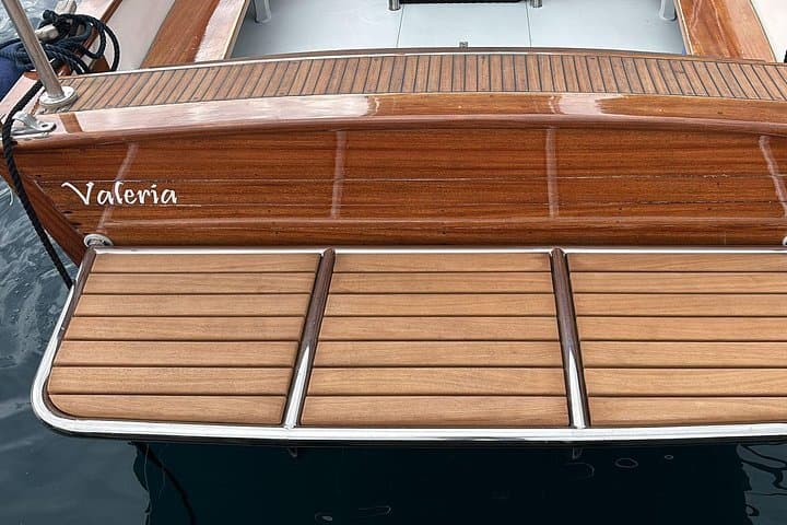 Capri by Boat private Comfortable tour