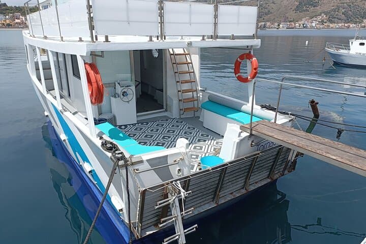 Private boat in Taormina and Isola Bella