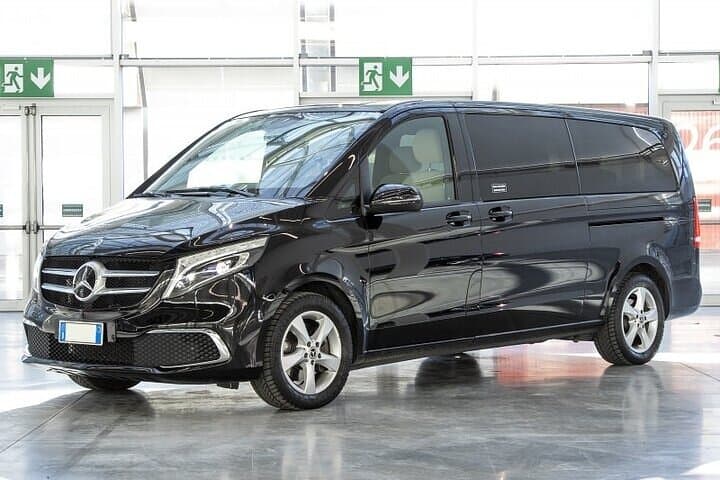 Departure from Rome City to Rome Cruise Port by Sedan or Minivan