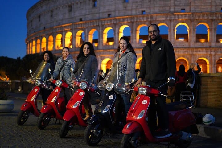 Vespa Scooter Night Tour in Rome with Professional Photographer