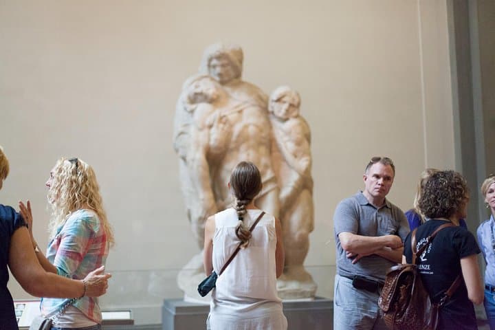 One Day Walking Tour with Accademia & Uffizi Gallery in Florence