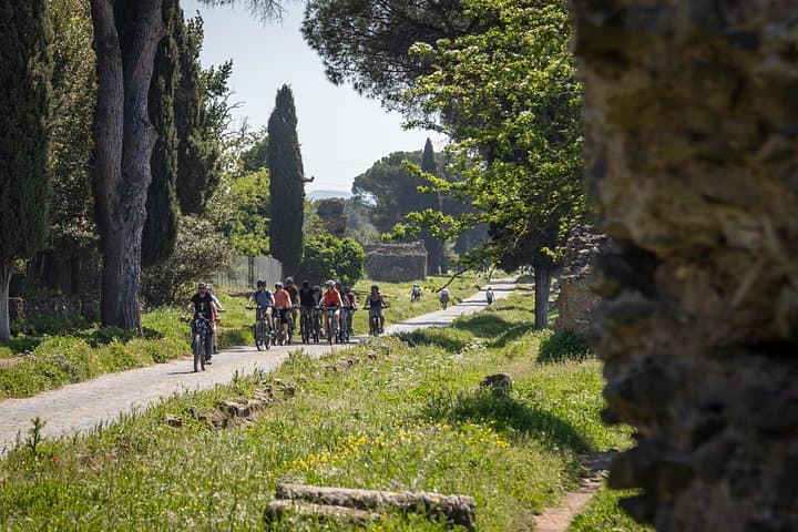 Appian Way & Aqueducts small group e-bike tour(catacombs & food)