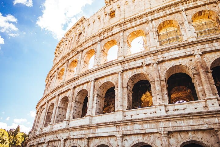 Early Morning Semi-Private Colosseum Express with Arena Access