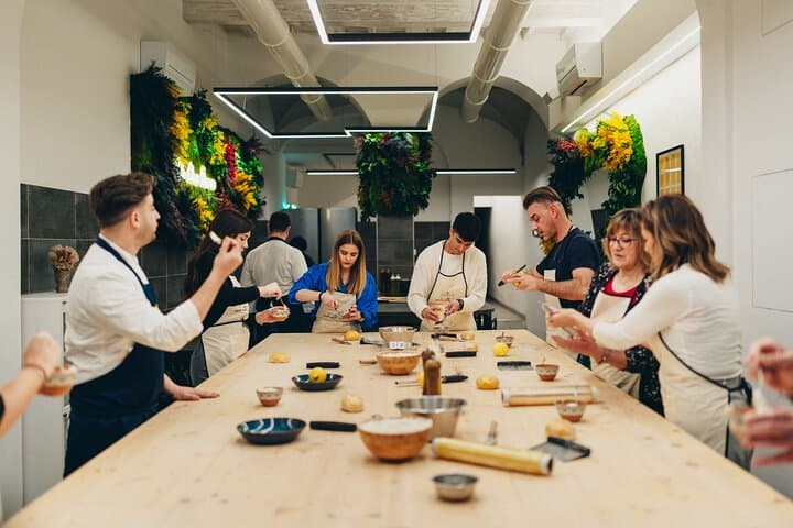 Michelin-Trained Chef Pasta Class in Florence