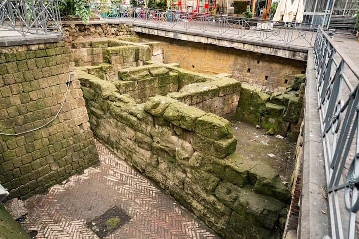 Naples Underground & Highlights Tour – Small Group Experience