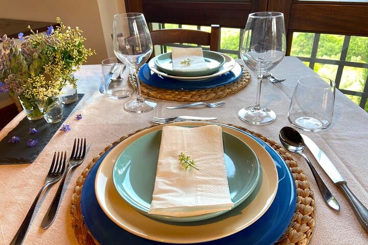 Vinci: Sunset Wine Tasting Dinner in a Tuscan Farm