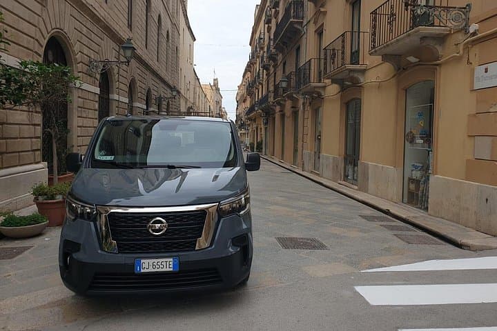 Transfer from Trapani city or port to Palermo Airport