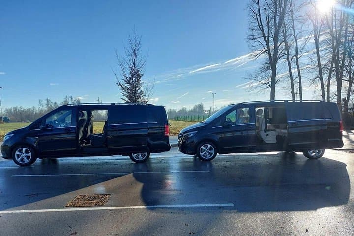 Van Pick Up